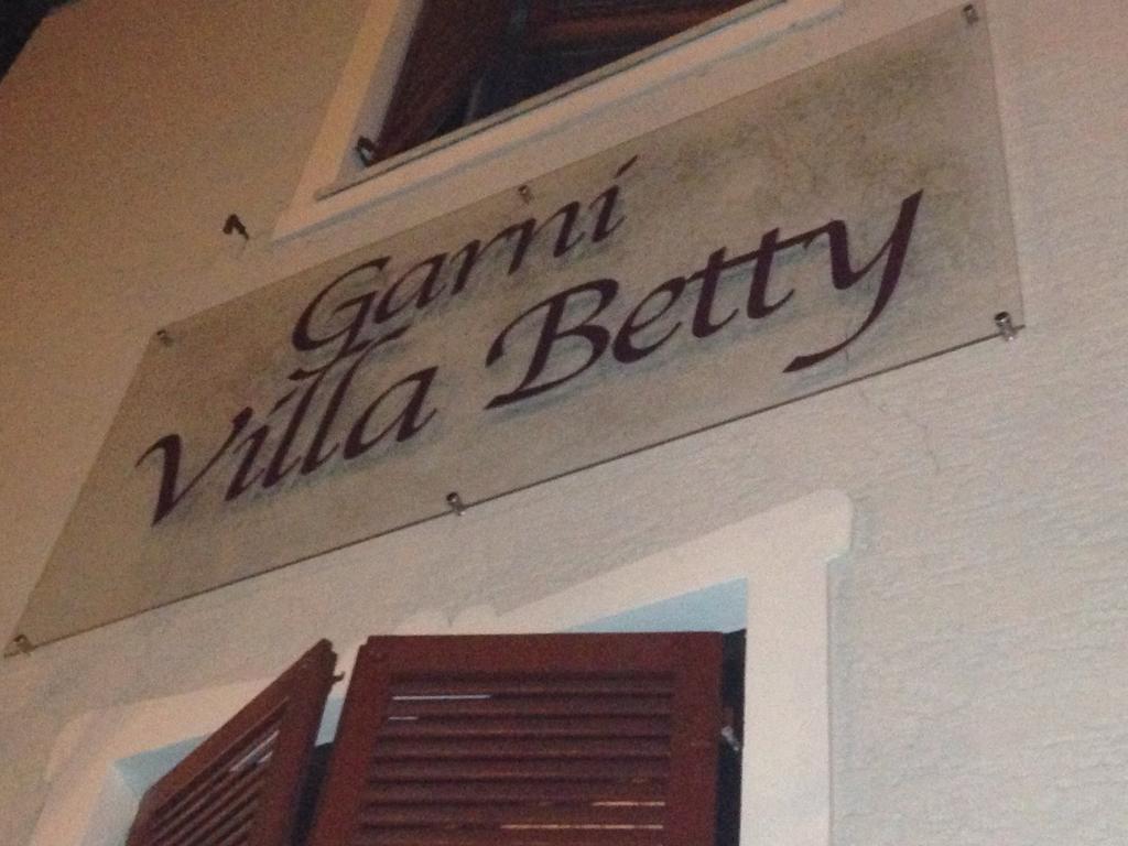 Frühstückspension Garni Betty 2*